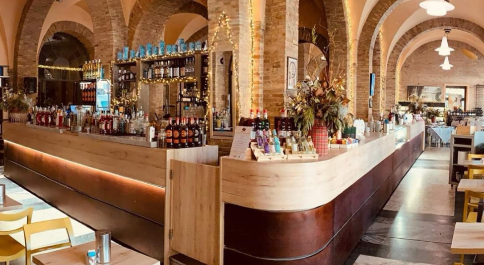 Un Aperitivo Gratis In Piazza Grande Grazie Al Caff Concerto