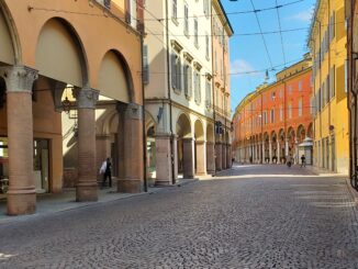 via Emilia centro a Modena